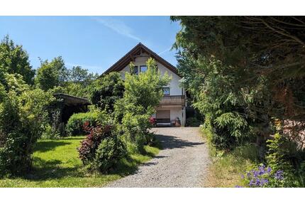 Schönes Haus auf 1000 qm Grundstück - Erndtebrück