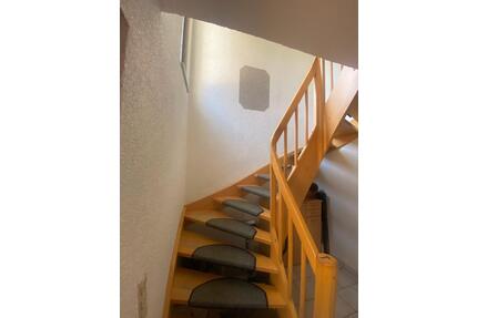 Ruhige Zweiraumwohnung - 600,00&nbsp;EUR Kaltmiete, ca.&nbsp; 60,00&nbsp;m&sup2; in Bucha (PLZ: 07751)