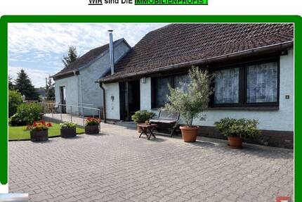 Nur ca. 95 km bis Berlin *** Gepflegtes Haus -barrierefrei- am Ortsrand mit Fernblick, Stall und Garage ***