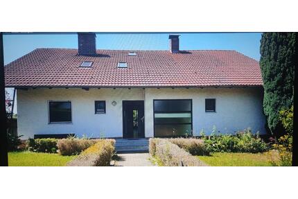 Großes Mehrfamilienhaus in Pleinting (Frauenberg) – 2 Wohnungen + - Vilshofen an der Donau