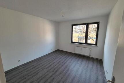 Toll renovierte, kleine Wohnung zu vermieten in DUMeiderich - Duisburg Mittelmeiderich