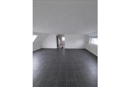 2ZKB Dachgeschosswohnung in Püttlingen