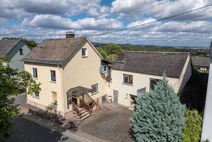 Haus zum Kaufen in Dörnberg 145.000,00 € 163 m²