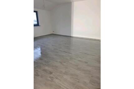 3 Zimmerwohnung zum vermieten - 900,00&nbsp;EUR Kaltmiete, ca.&nbsp; 115,00&nbsp;m&sup2; in Wetzlar (PLZ: 35578)