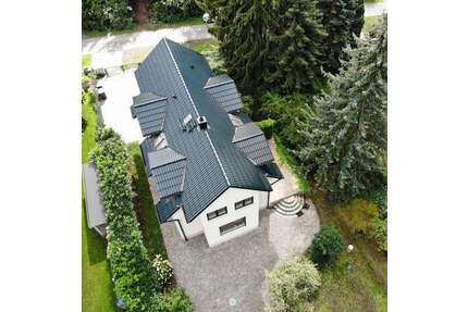 Haus zum Kaufen in Falkensee 945.000,00 € 201.5 m²