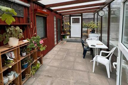 Frisch renovierte 4 Zimmer-Maisonette mit Einbauküche & Parkplatz - Trittau
