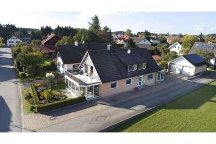 Haus zum Kaufen in Lengenfeld 599.000,00 € 226 m²