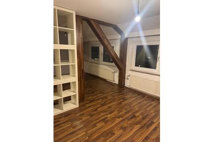 2 Zimmer Wohnung in Suttrop - 500,00&nbsp;EUR Kaltmiete, ca.&nbsp; 85,00&nbsp;m&sup2; in Warstein (PLZ: 59581)