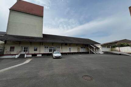 Gewerbeobjekt mit Büros und großer Freifläche - Arnstadt