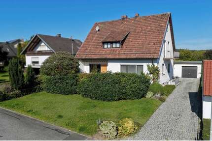 Haus zum Kaufen in Weitramsdorf 239.000,00 € 135 m²