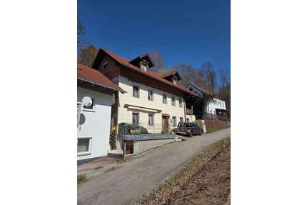 Haus zum Kaufen in Tann 249.000,00 € 132 m²