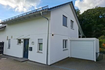 Idyllisch gelegene Doppelhaushälfte in Leichlingen ab 1.1.2027 - Leichlingen (Rheinland)