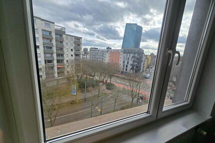 Möbliertes Zimmer in 3-Zimmer-Wohnung nahe Ostendstraße, Europäis - Frankfurt am Main Nordend Ost