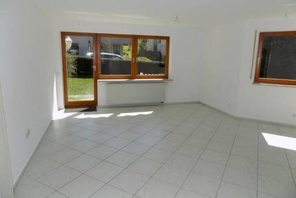 3-Zimmer-EG-Wohnung mit schöner Süd Terrasse - Bad Überkingen