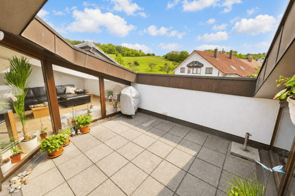 Lichtdurchflutete Wohnung mit traumhaftem Ausblick - Weissach