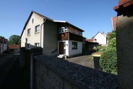 Haus zum Kaufen in Bad Königshofen im Grabfeld 125.000,00 € 130 m²