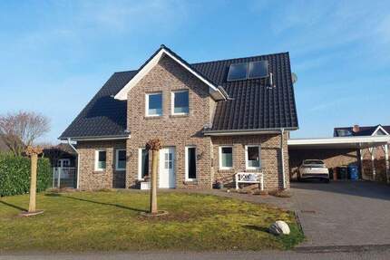 Modernes Einfamilienhaus in Oberlangen