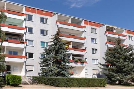 Einziehen und Wohlfühlen... - 329,00&nbsp;EUR Kaltmiete, ca.&nbsp; 56,03&nbsp;m&sup2; in Halle (Saale) (PLZ: 06132) Silberhöhe