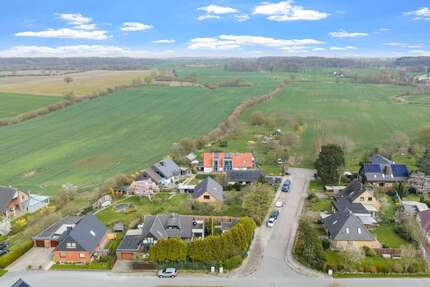 Haus zum Kaufen in Flensburg Tarup 595.000,00 € 178.23 m² - Flensburg / Tarup