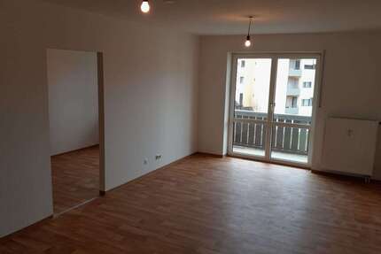 Wohnung zum Mieten in Traunreut 598,92 € 49.91 m²
