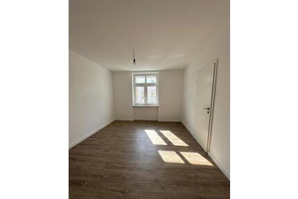 2 Zimmer Wohnung mit Balkon - KERNSANIERT - Mühlhausen (Thüringen)