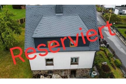 Haus zu Verkaufen(Reserviert) - 145.000,00&nbsp;EUR Kaufpreis, ca.&nbsp; 99,00&nbsp;m&sup2; in Lauter-Bernsbach (PLZ: 08315)