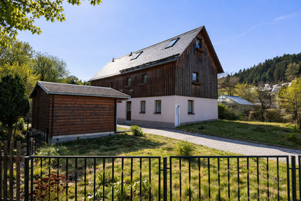 Haus zum Kaufen in Schwarzenberg 149.000,00 € 120 m²