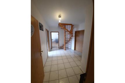 Charmante 4-Zimmer-Maisonette-Wohnung mit Solar in LD-Godramstein - Landau in der Pfalz