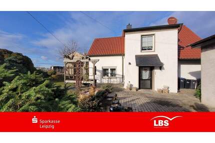 Zwei Flurstücke und ein Haus mit Garagen - Borna Kesselshain