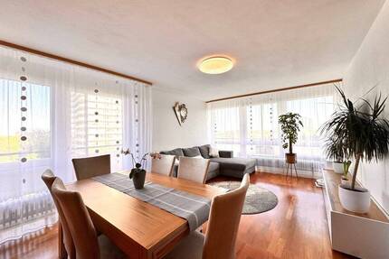 Gepflegte 4-Zi-Wohnung mit Garage * Modernisiertes Haus * 121 qm Wohnfläche* 77933 Lahr - Lahr/Schwarzwald