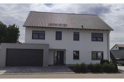 1 - 770.000,00&nbsp;EUR Kaufpreis, ca.&nbsp; 247,00&nbsp;m&sup2;&nbsp;Wohnfl&auml;che in Rosengarten (PLZ: 74538) Uttenhofen