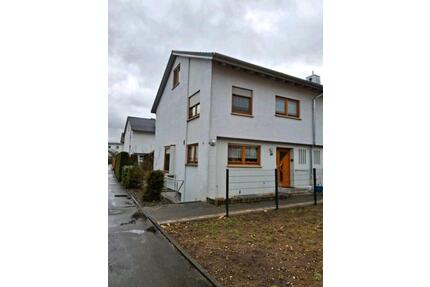 Doppelhaushälfte mit Garten - 339.000,00&nbsp;EUR Kaufpreis, ca.&nbsp; 126,00&nbsp;m&sup2; in Tuttlingen (PLZ: 78532)