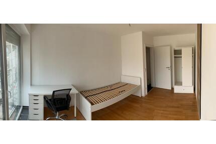 Erstbezug WG-Zimmer mit Süd-Terrasse gegenüber UniOTH - Regensburg Ganghofersiedlung
