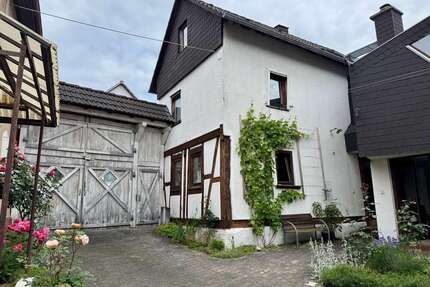 Haus zum Mieten in Schöffengrund 550,00 € 88 m²