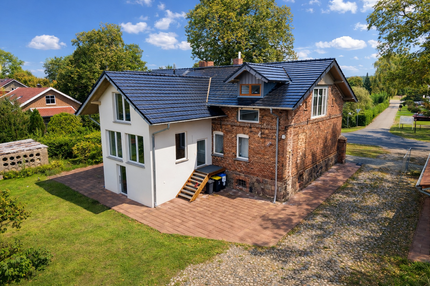 Haus zum Kaufen in Liebenwalde 695.000,00 € 169 m²