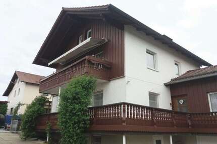 Haus zum Kaufen in Eggenfelden 450.000,00 € 205 m²