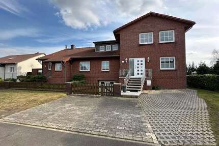 Haus zum Kaufen in Wolfsburg 365.000,00 € 187 m²