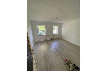 3-Zimmer-Wohnung (58 m²) mit Balkon – saniert & neue Fenster - Seegebiet Mansfelder Land