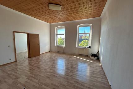 schöne 4-Raumwohnung 105qm zentral in Eisleben zu vermieten - Eisleben (Lutherstadt)
