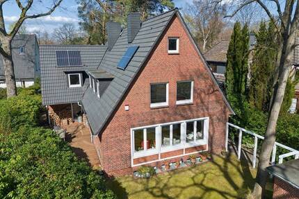 Großzügiges Einfamilienhaus, Garten & Wellnessbereich - viel Platz für die ganze Familie - Hamburg Rissen