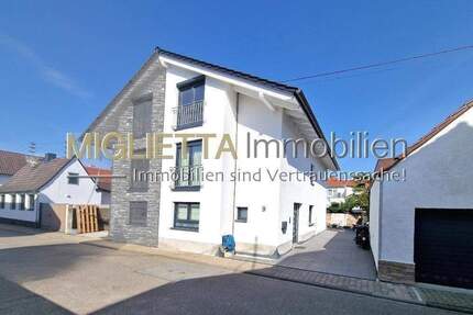 Neuwertige Doppelhaushälfte mit Ausbaureserve in ruhiger Wohnlage - Maxdorf