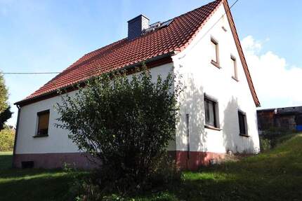 Ein schönes Einfamilienhaus auf großem Grundstück zu verkaufen. - Waldhufen Diehsa