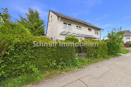 Doppelhaushälfte mit Garten in Oberursel-Oberstedten, in Feldrandlage - Oberursel (Taunus)