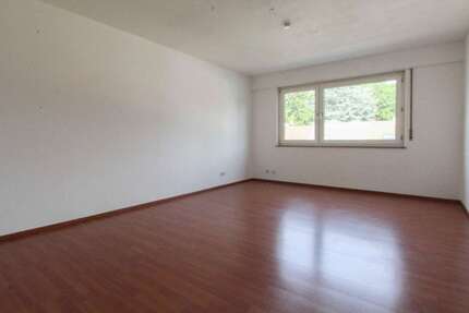 Wohnung zum Kaufen in Stuttgart 270.000,00 € 70.17 m²