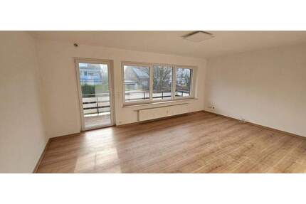 Frisch revorierte 2 Zimmer Wohnung mit Balkon und Stellplatz sofort bezugsbereit - Osnabrück Pye