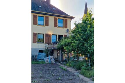 Großzügige Doppelhaushälfte mit viel Potenzial in Wadern Zentrum