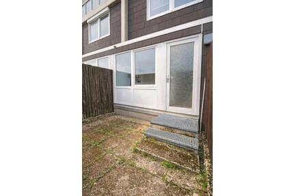 Charmante 1-Zimmer-Wohnung mit eigenem Garten in Hannover-Davenst