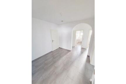 Großzügiges Wohnerlebnis in Seitzenhahn: 130 m², saniertrenovier - Taunusstein