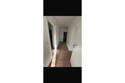 Kernsanierte 3-Zimmer-Wohnung - 825,00&nbsp;EUR Kaltmiete, ca.&nbsp; 75,00&nbsp;m&sup2; in Leutesdorf (PLZ: 56599)