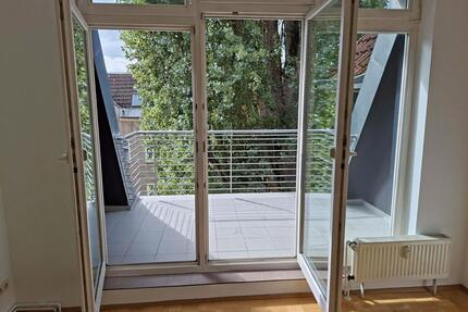 Gemütliche 2-Zimmer Wohnung mit Dachterrasse in saniertem Altbau - Berlin Treptow-Köpenick